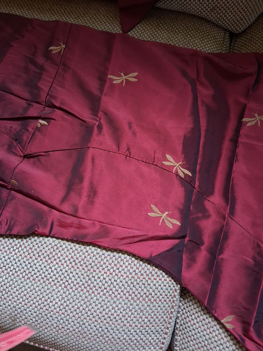 Deep Wine Valances with Gold 💛Dragonfly Accents & Tassels - Picture 11 of 16